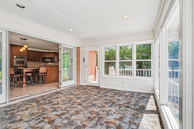 3086 Springbrook Drive, Kalamazoo, MI 49004