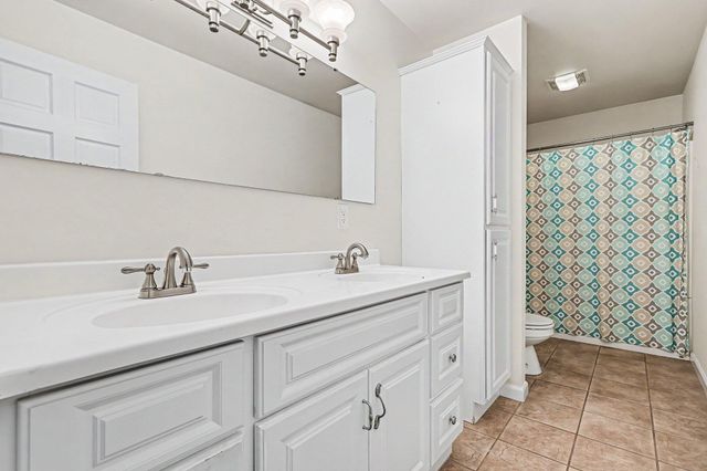 3086 Springbrook Drive, Kalamazoo, MI 49004