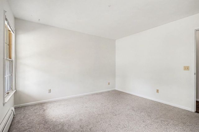 3086 Springbrook Drive, Kalamazoo, MI 49004