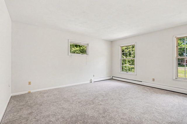 3086 Springbrook Drive, Kalamazoo, MI 49004