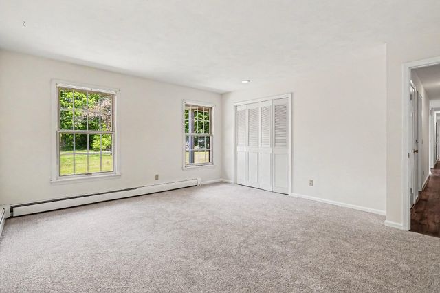 3086 Springbrook Drive, Kalamazoo, MI 49004
