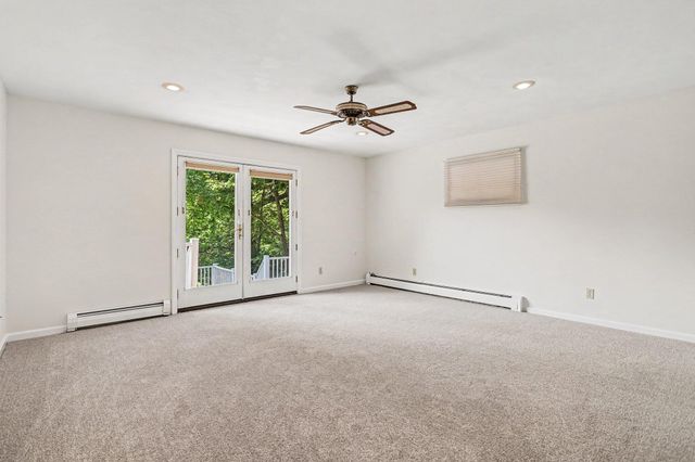 3086 Springbrook Drive, Kalamazoo, MI 49004