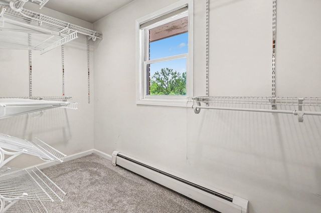 3086 Springbrook Drive, Kalamazoo, MI 49004