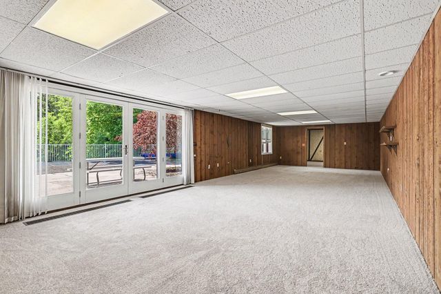 3086 Springbrook Drive, Kalamazoo, MI 49004