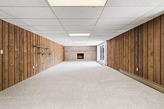 3086 Springbrook Drive, Kalamazoo, MI 49004