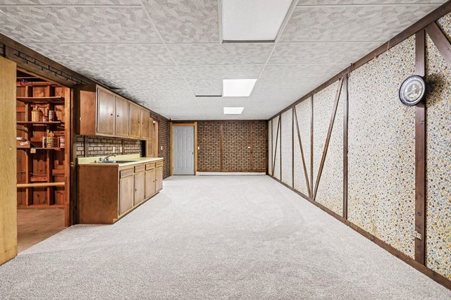 3086 Springbrook Drive, Kalamazoo, MI 49004