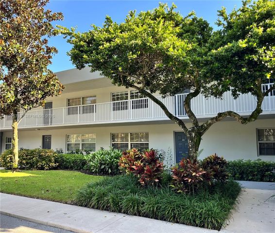 4280 Oaks Ter 203, Pompano Beach, FL 33069