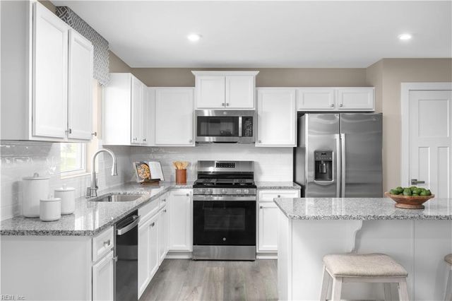 5027 Santoro RD, Toano, VA 23168