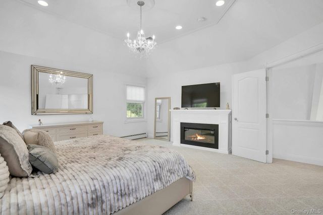 1 Weeping Cherry Lane, Commack, NY 11725