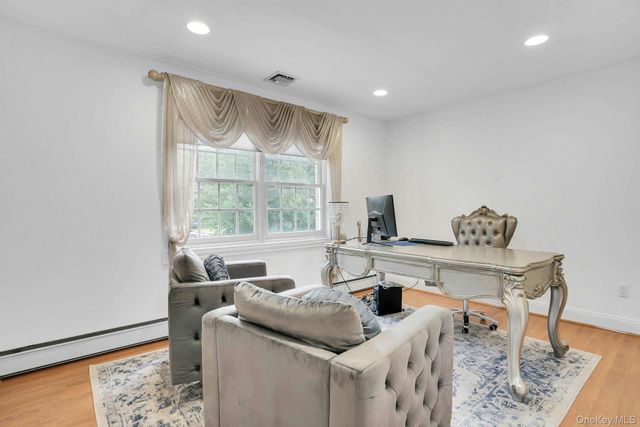 1 Weeping Cherry Lane, Commack, NY 11725