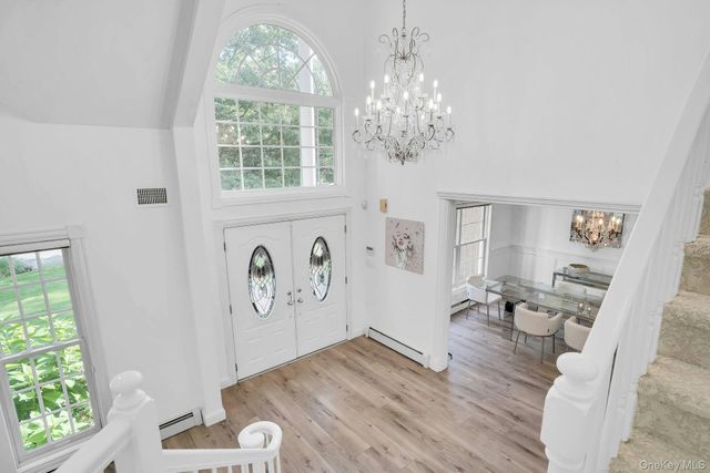 1 Weeping Cherry Lane, Commack, NY 11725