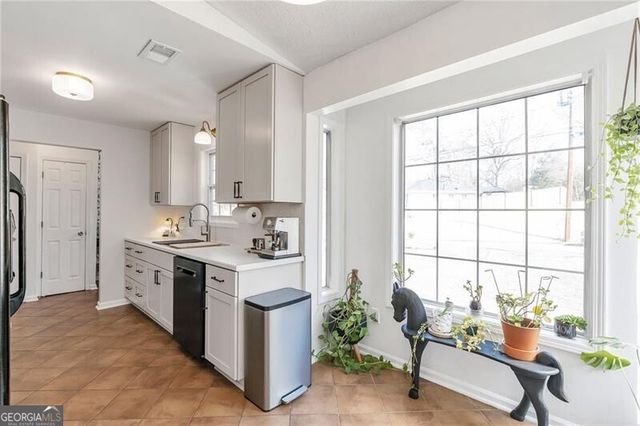 2670 Linnwood Drive SE, Smyrna, GA 30080