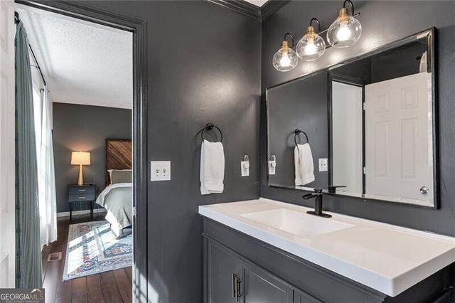 2670 Linnwood Drive SE, Smyrna, GA 30080