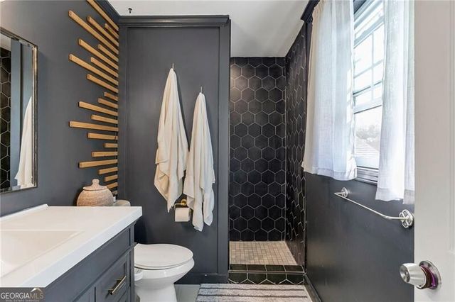 2670 Linnwood Drive SE, Smyrna, GA 30080