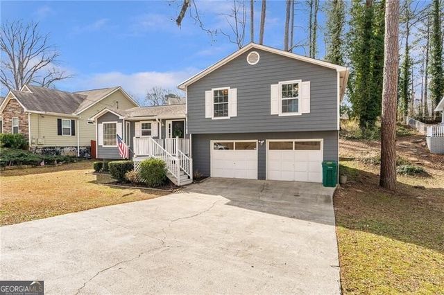 2670 Linnwood Drive SE, Smyrna, GA 30080