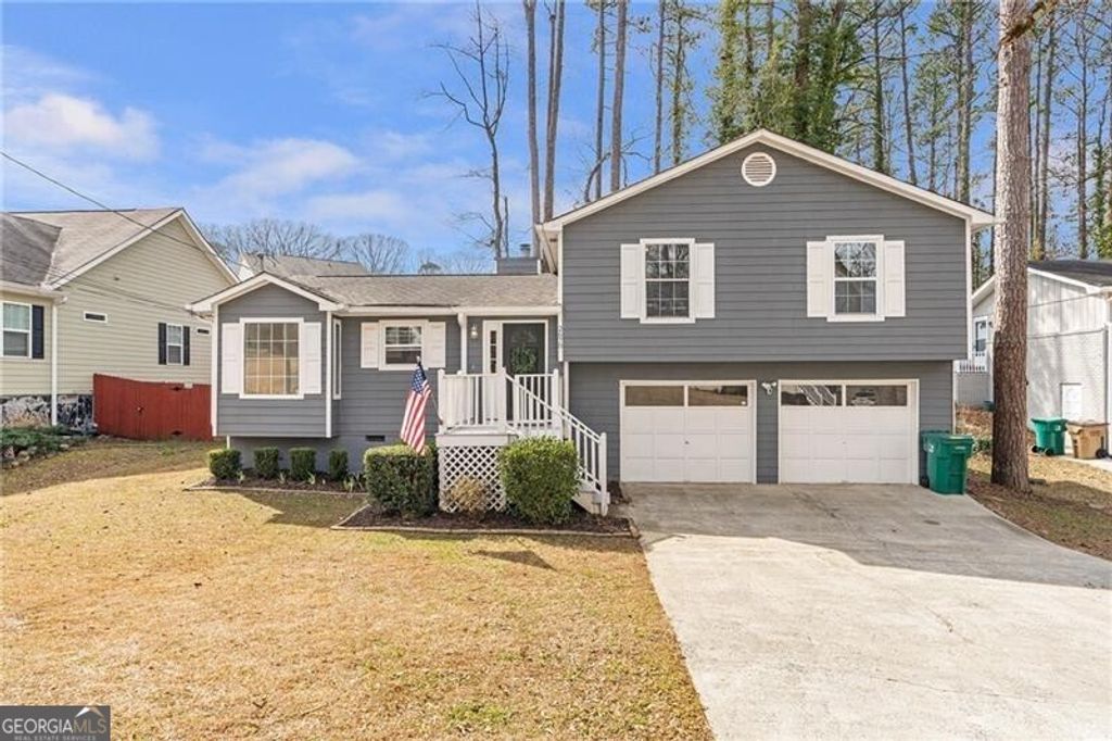 2670 Linnwood Drive SE, Smyrna, GA 30080