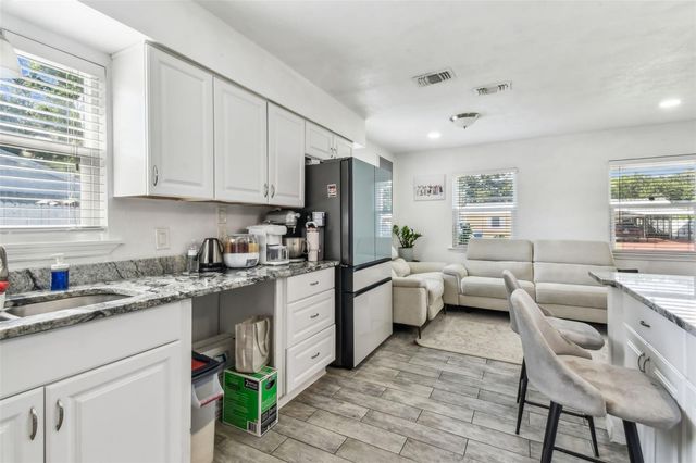 4005 W TYSON AVENUE, Tampa, FL 33611