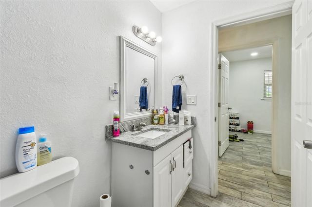 4005 W TYSON AVENUE, Tampa, FL 33611