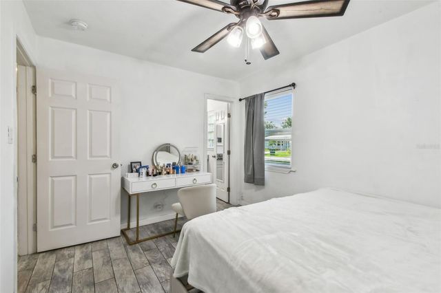 4005 W TYSON AVENUE, Tampa, FL 33611