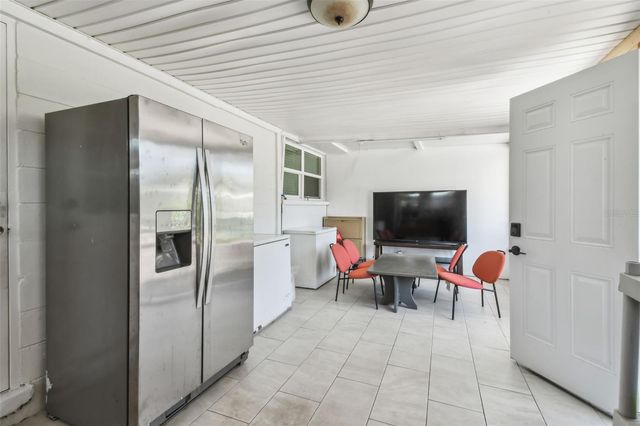 4005 W TYSON AVENUE, Tampa, FL 33611