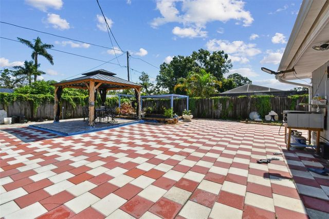 4005 W TYSON AVENUE, Tampa, FL 33611
