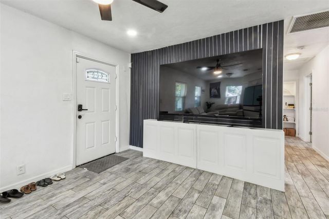 4005 W TYSON AVENUE, Tampa, FL 33611