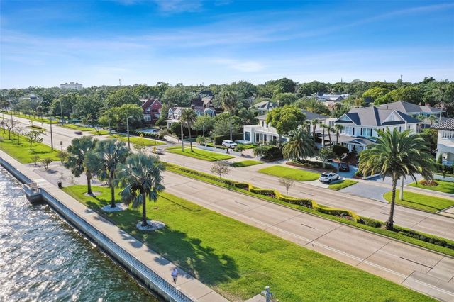 4005 W TYSON AVENUE, Tampa, FL 33611