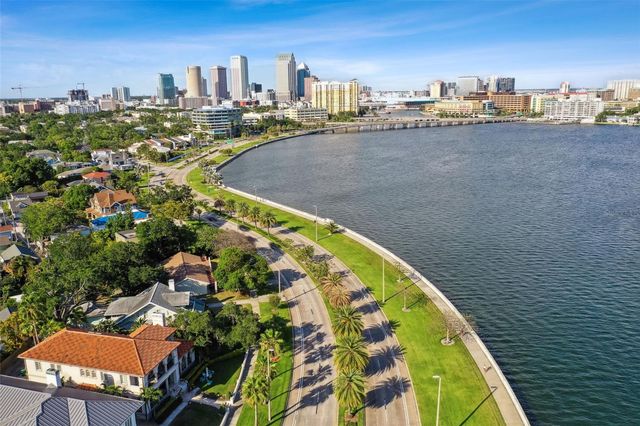 4005 W TYSON AVENUE, Tampa, FL 33611