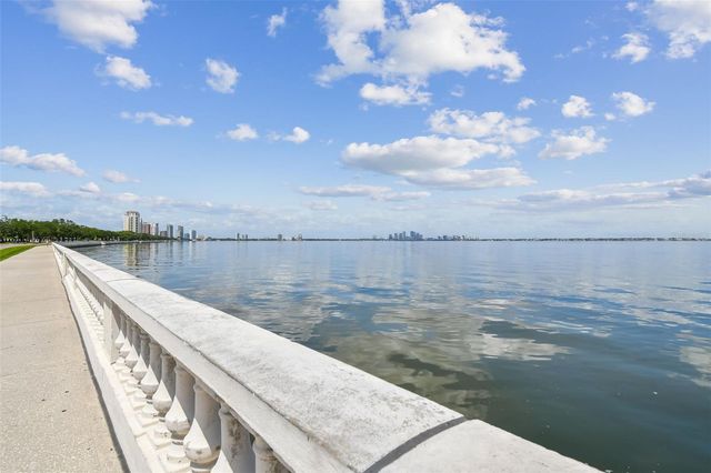 4005 W TYSON AVENUE, Tampa, FL 33611