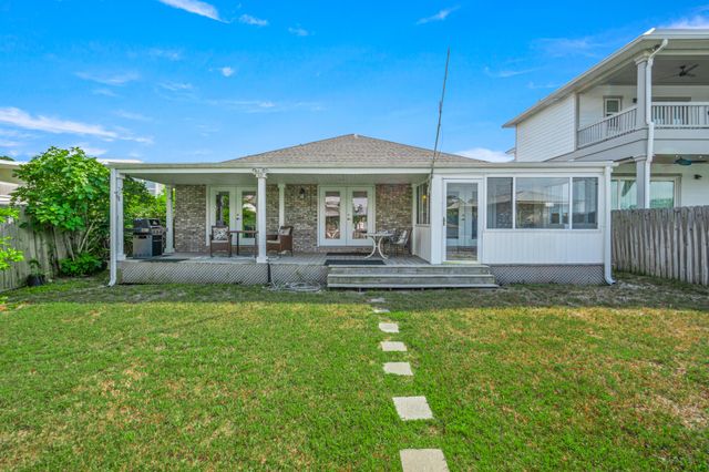 7930 S Lagoon Drive, Panama City Beach, FL 32408