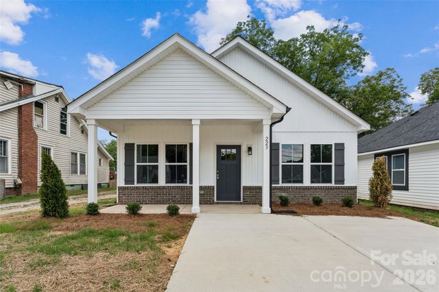 223 W 11th Street, Salisbury, NC 28144
