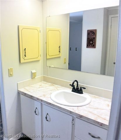 1419 Abbey Lane, Sebring, FL 33870