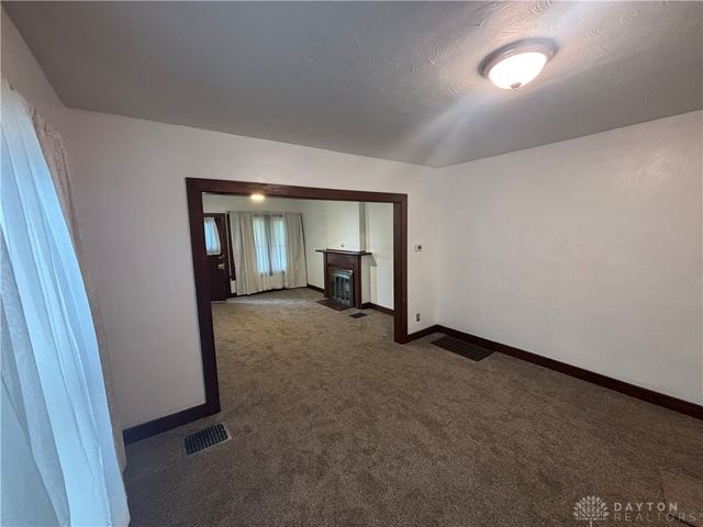 4207 S Dixie Drive, Moraine, OH 45439