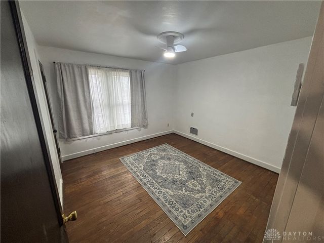 4207 S Dixie Drive, Moraine, OH 45439