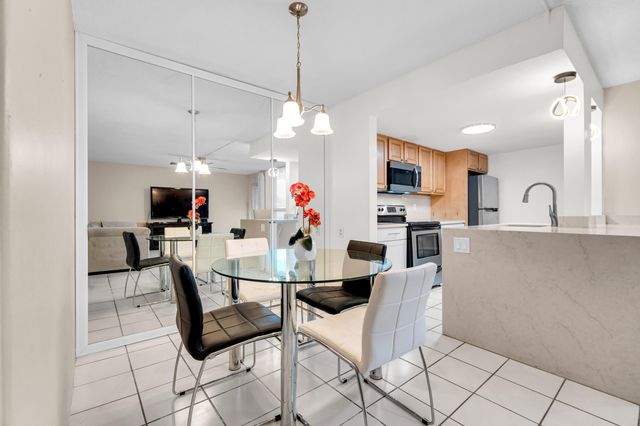 2840 NE 33RD Court 2, Fort Lauderdale, FL 33306