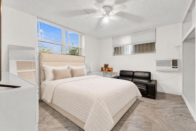 2840 NE 33RD Court 2, Fort Lauderdale, FL 33306