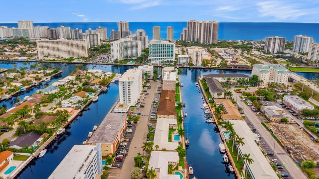 2840 NE 33RD Court 2, Fort Lauderdale, FL 33306