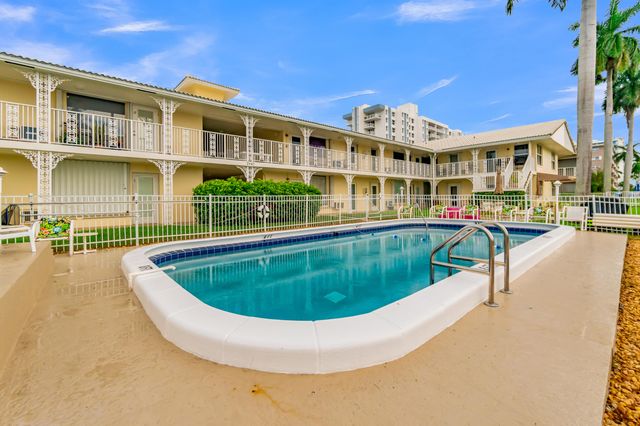 2840 NE 33RD Court 2, Fort Lauderdale, FL 33306