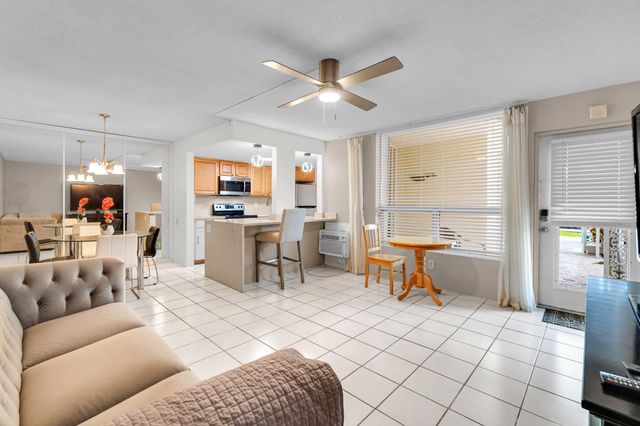 2840 NE 33RD Court 2, Fort Lauderdale, FL 33306