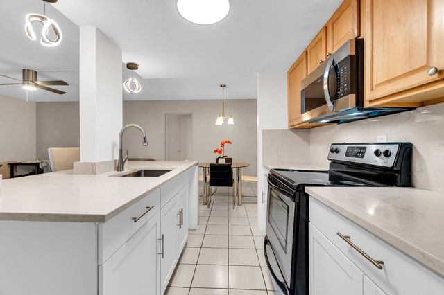2840 NE 33RD Court 2, Fort Lauderdale, FL 33306