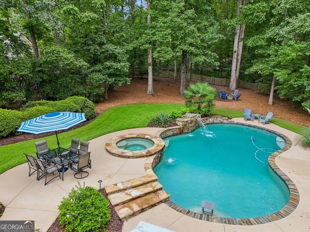 86 Grand Avenue, Suwanee, GA 30024