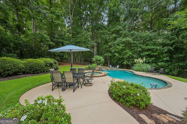 86 Grand Avenue, Suwanee, GA 30024