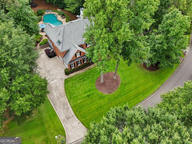 86 Grand Avenue, Suwanee, GA 30024