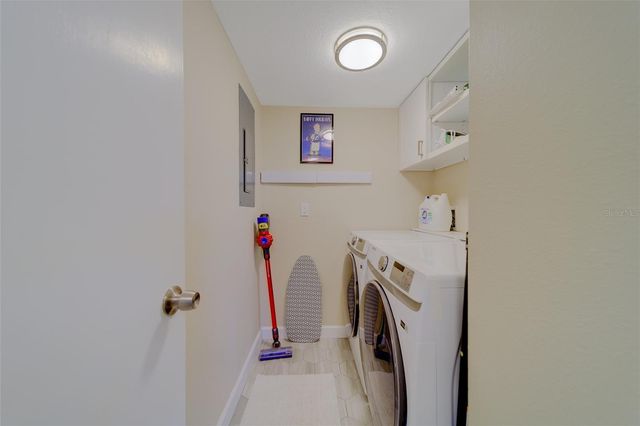 5849 PARK STREET N 404, St Petersburg, FL 33709