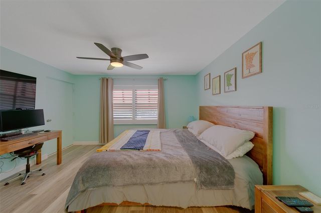 5849 PARK STREET N 404, St Petersburg, FL 33709