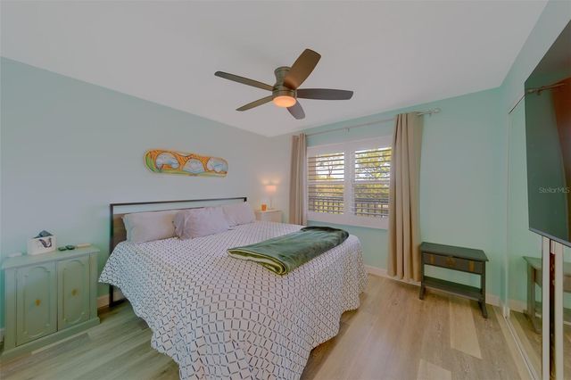 5849 PARK STREET N 404, St Petersburg, FL 33709