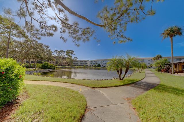 5849 PARK STREET N 404, St Petersburg, FL 33709