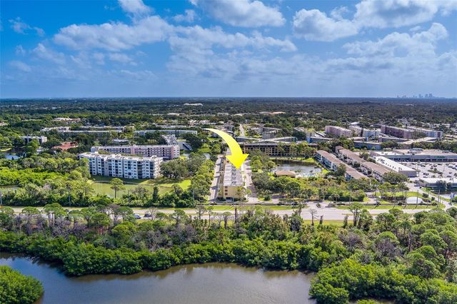 5849 PARK STREET N 404, St Petersburg, FL 33709