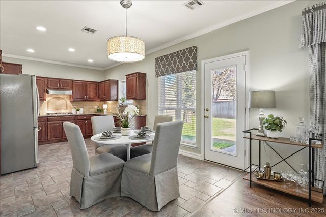 10119 S Evanston Avenue, Tulsa, OK 74137