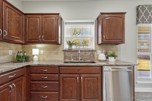 10119 S Evanston Avenue, Tulsa, OK 74137